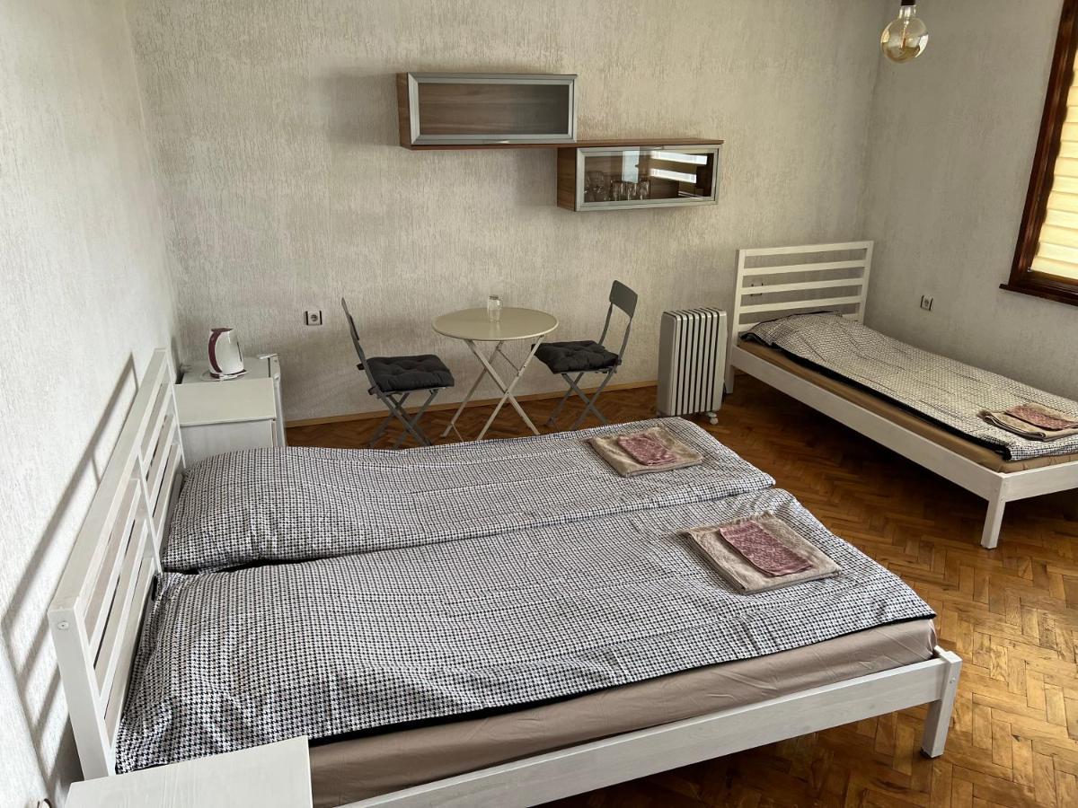 White Guest House 2 卡尔洛沃 外观 照片